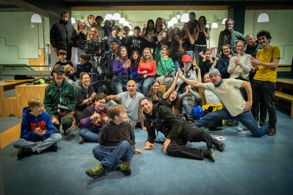 WinterfilmAkademie — Team und Jugendliche am Set